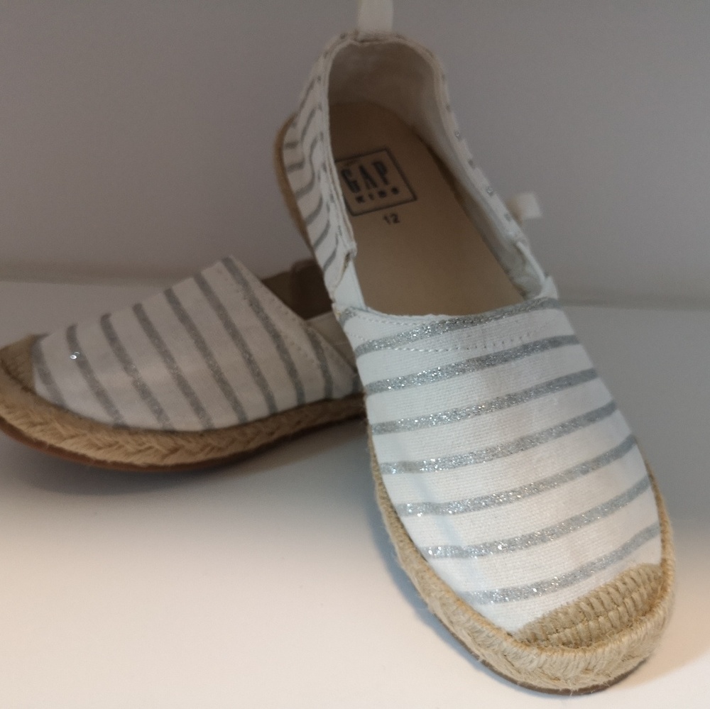 Girls shoes pre-owned